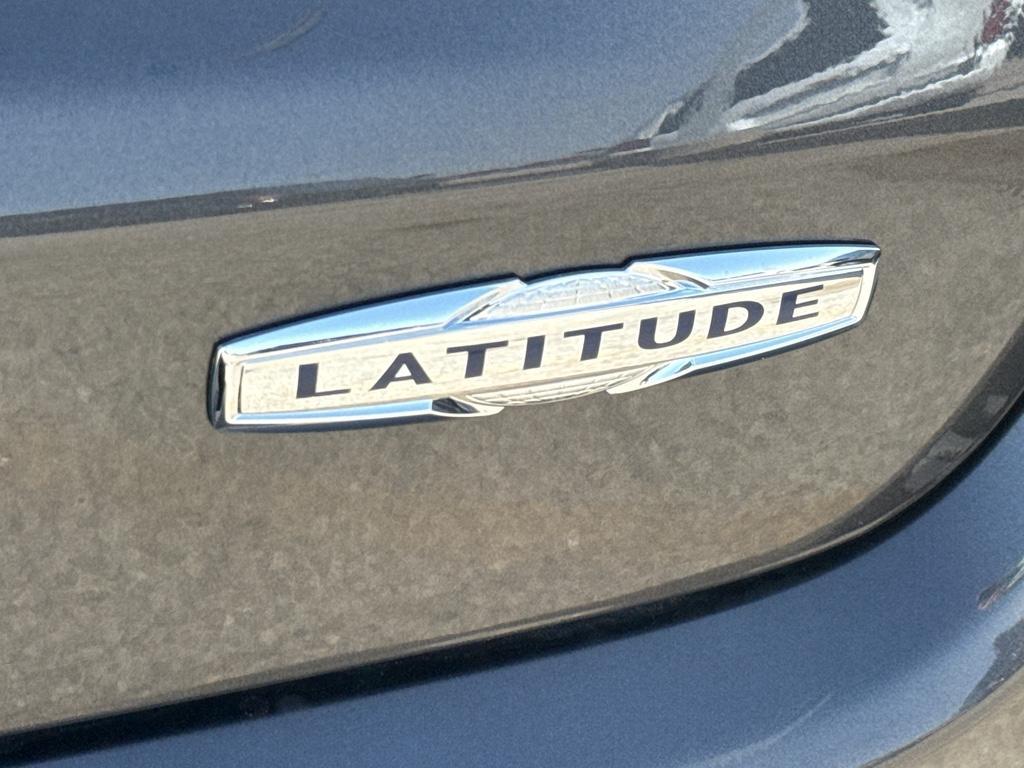 used 2020 Jeep Compass car, priced at $16,495