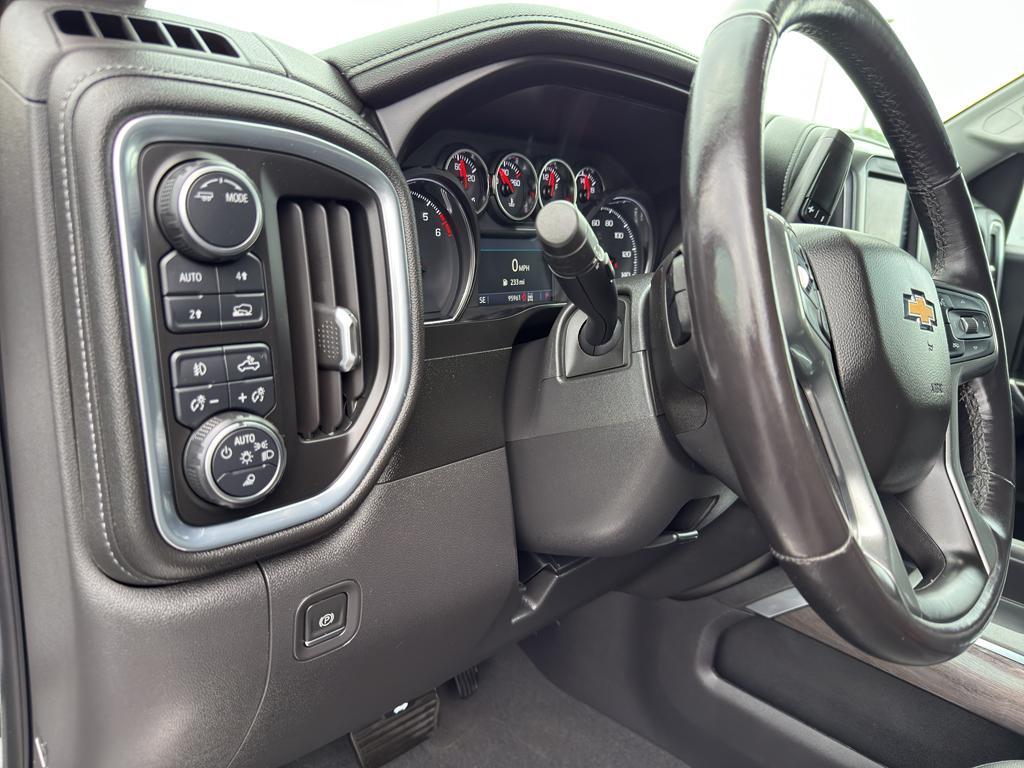 2021 Silver Ice Metallic Chevrolet Silverado 1500
