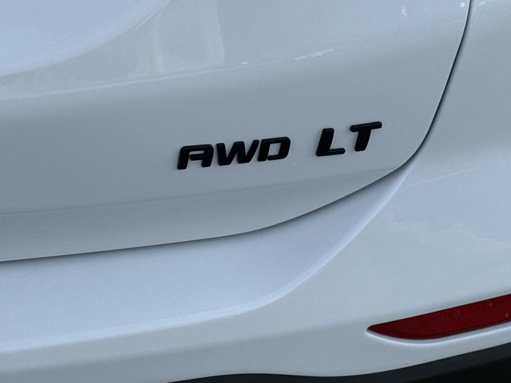 used 2022 Chevrolet Equinox car, priced at $22,795