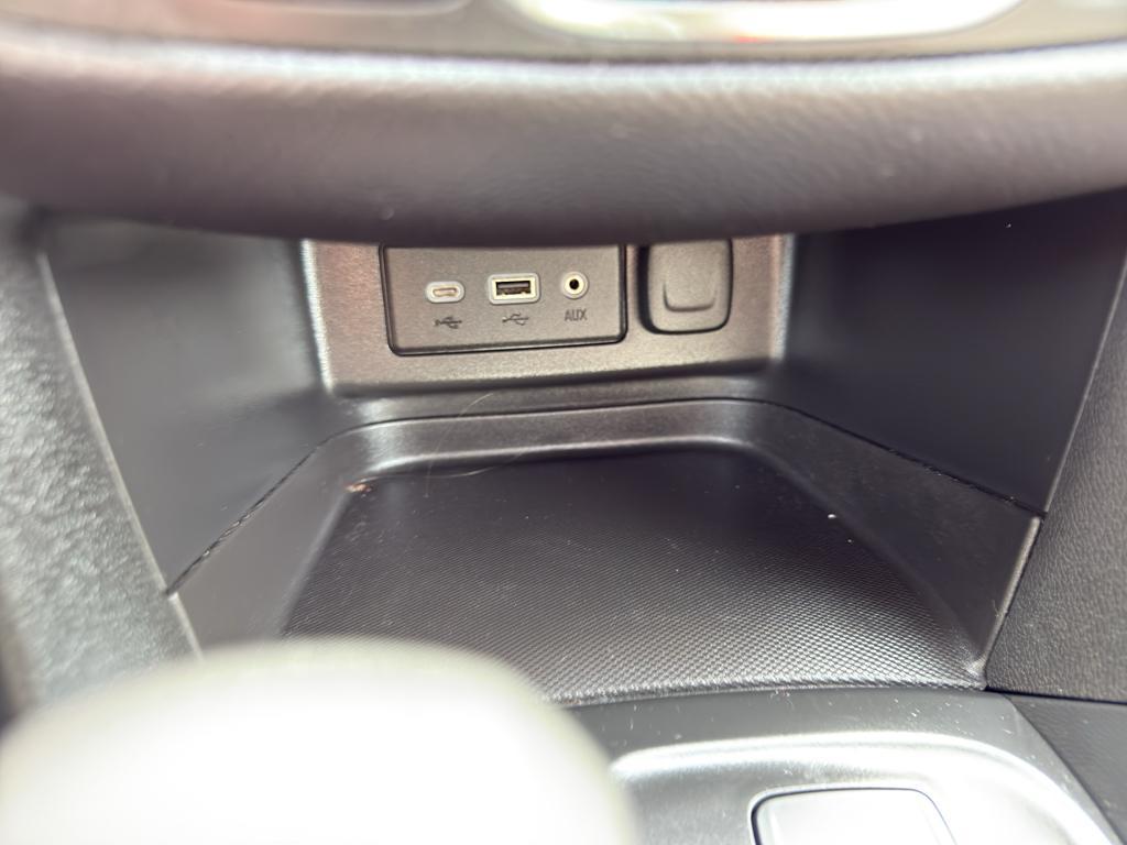 used 2022 Chevrolet Equinox car, priced at $22,795