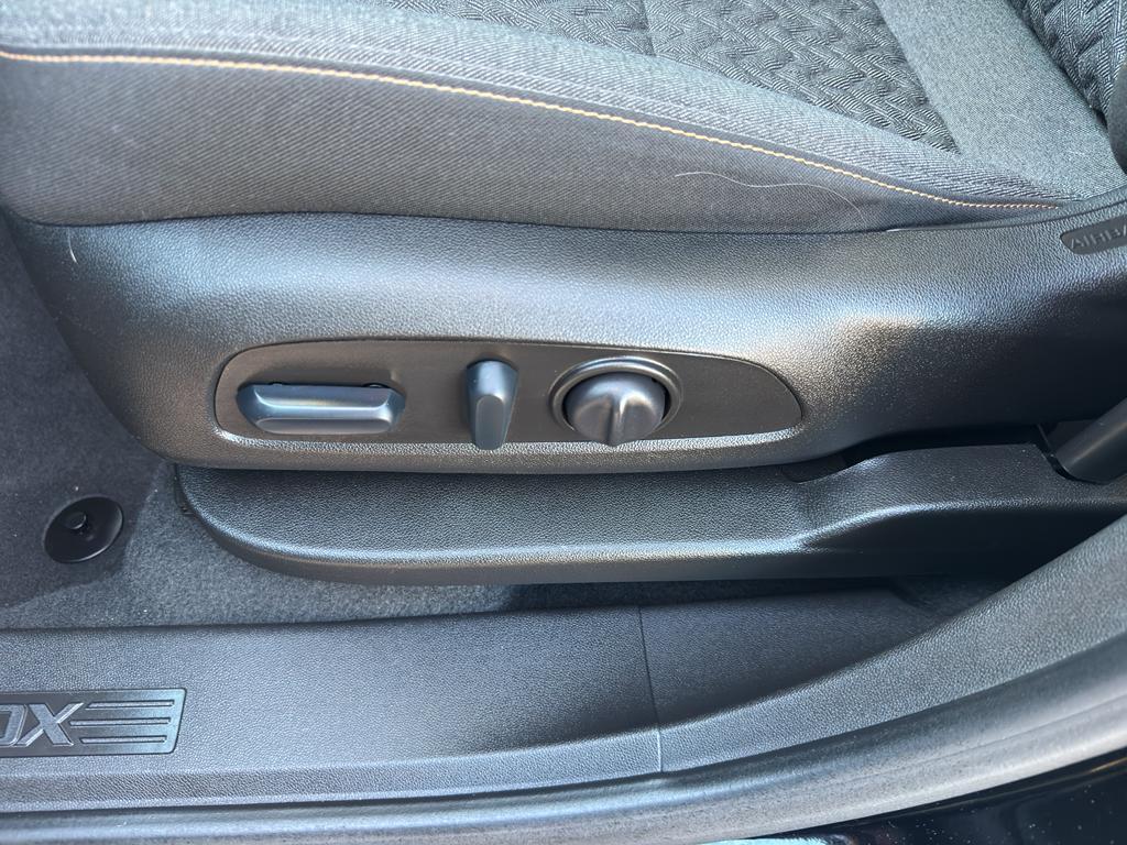 used 2022 Chevrolet Equinox car, priced at $21,999