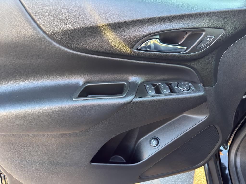 used 2022 Chevrolet Equinox car, priced at $21,999