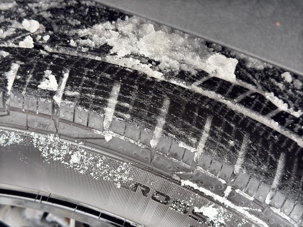 used 2022 Chevrolet Traverse car, priced at $32,695