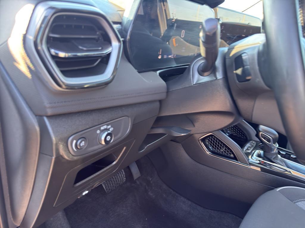 used 2024 Chevrolet TrailBlazer car, priced at $23,695