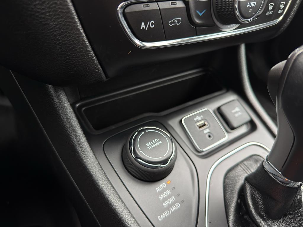 used 2021 Jeep Cherokee car, priced at $17,695