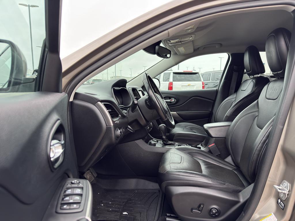 used 2021 Jeep Cherokee car, priced at $17,695