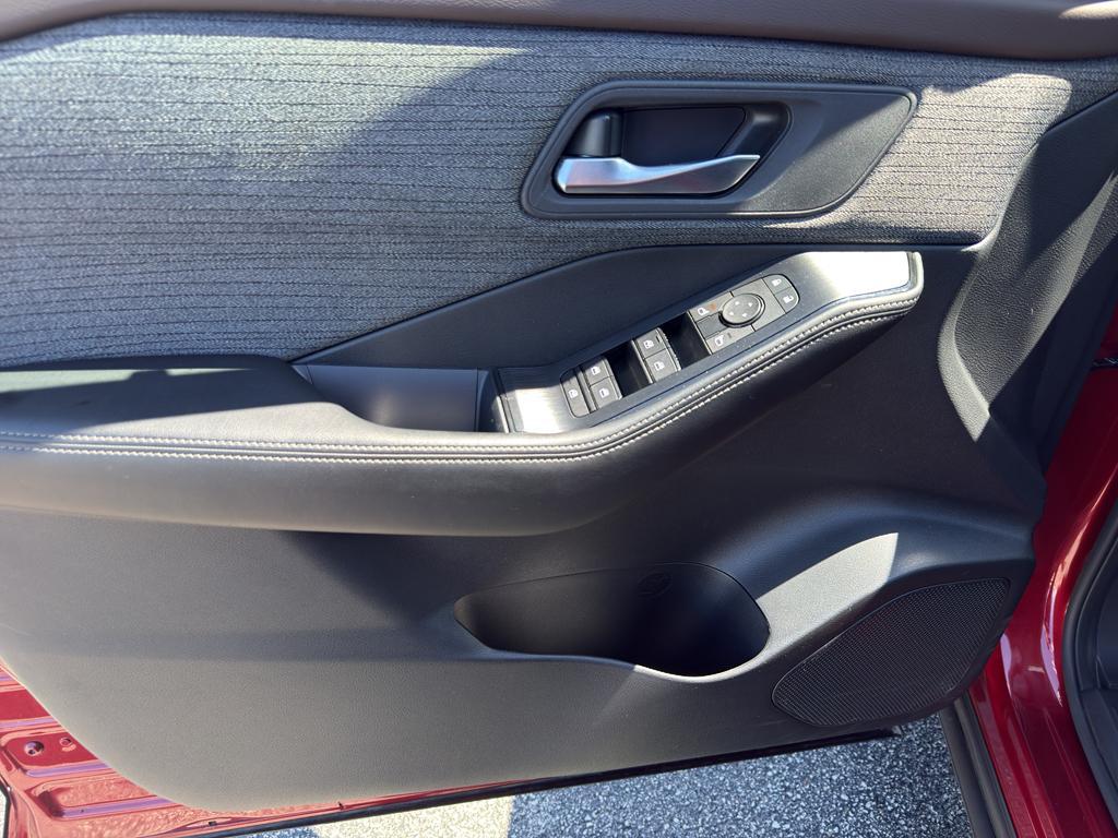 used 2023 Nissan Rogue car, priced at $26,289