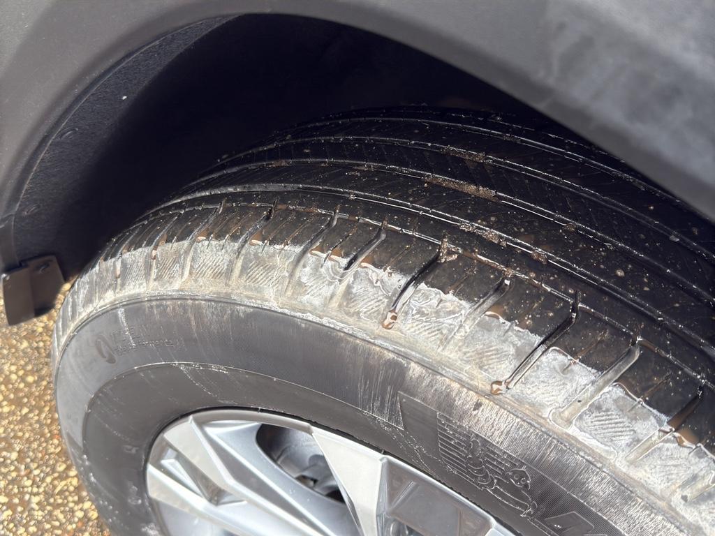 used 2025 Chevrolet Equinox car, priced at $26,299