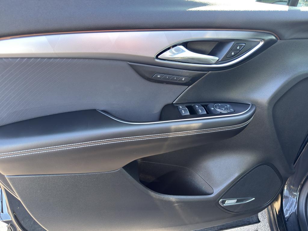 used 2025 Buick Envision car, priced at $32,495