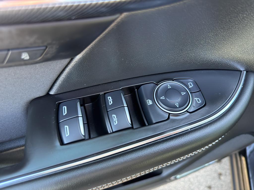 used 2025 Buick Envision car, priced at $32,495