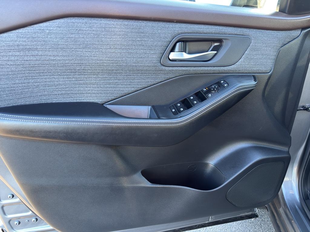 used 2023 Nissan Rogue car, priced at $22,599