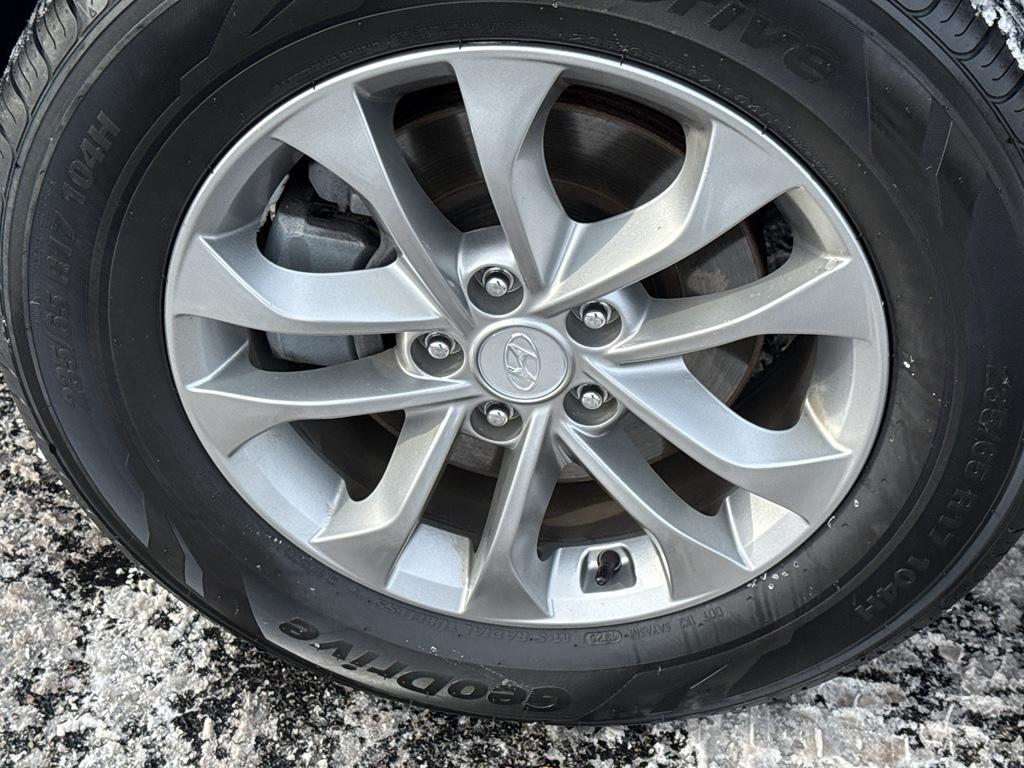 used 2020 Hyundai Santa Fe car, priced at $14,295