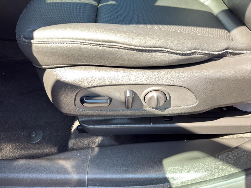 used 2024 Buick Encore GX car, priced at $25,995