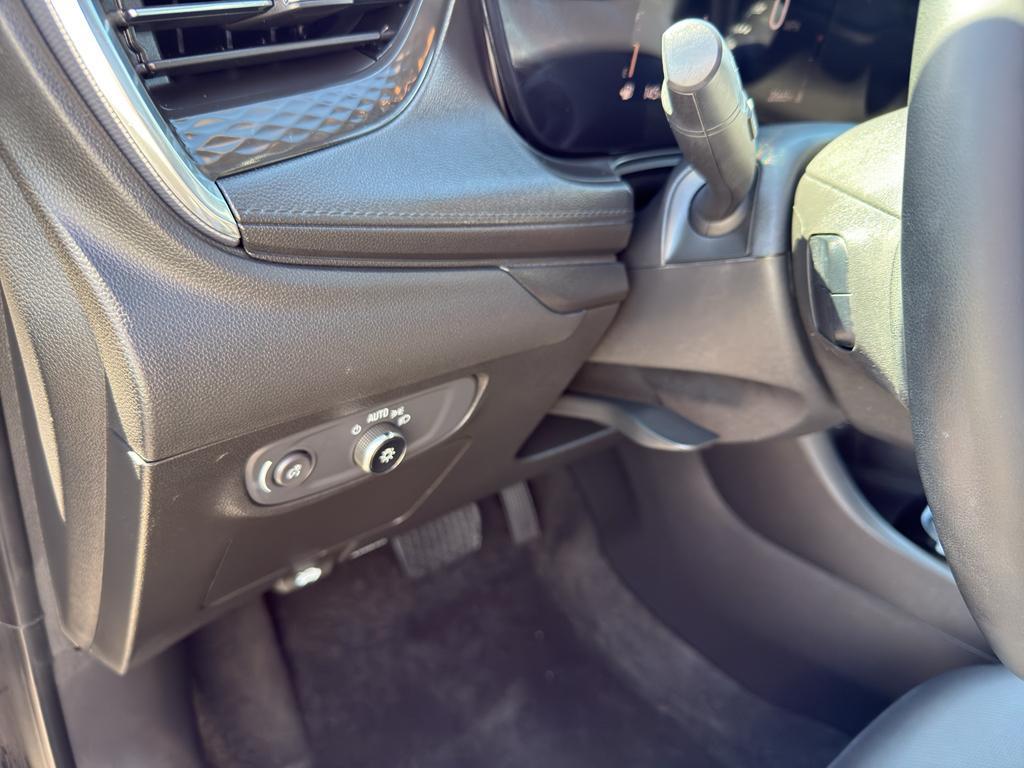 used 2024 Buick Encore GX car, priced at $25,995