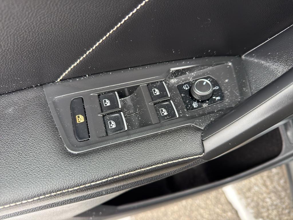 used 2022 Volkswagen Tiguan car, priced at $22,295