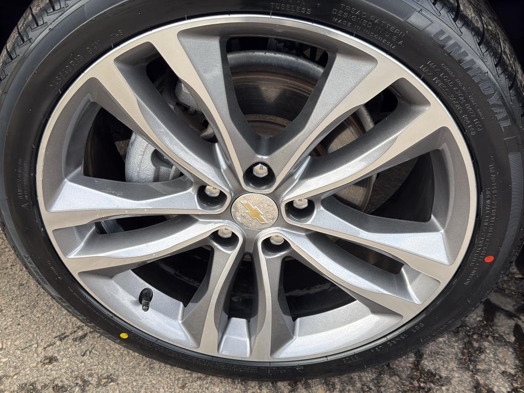 used 2024 Chevrolet Malibu car, priced at $18,995