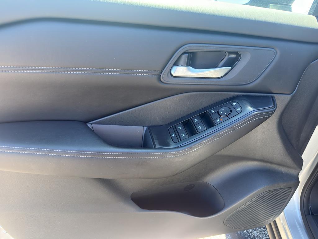 used 2024 Nissan Rogue car, priced at $24,489
