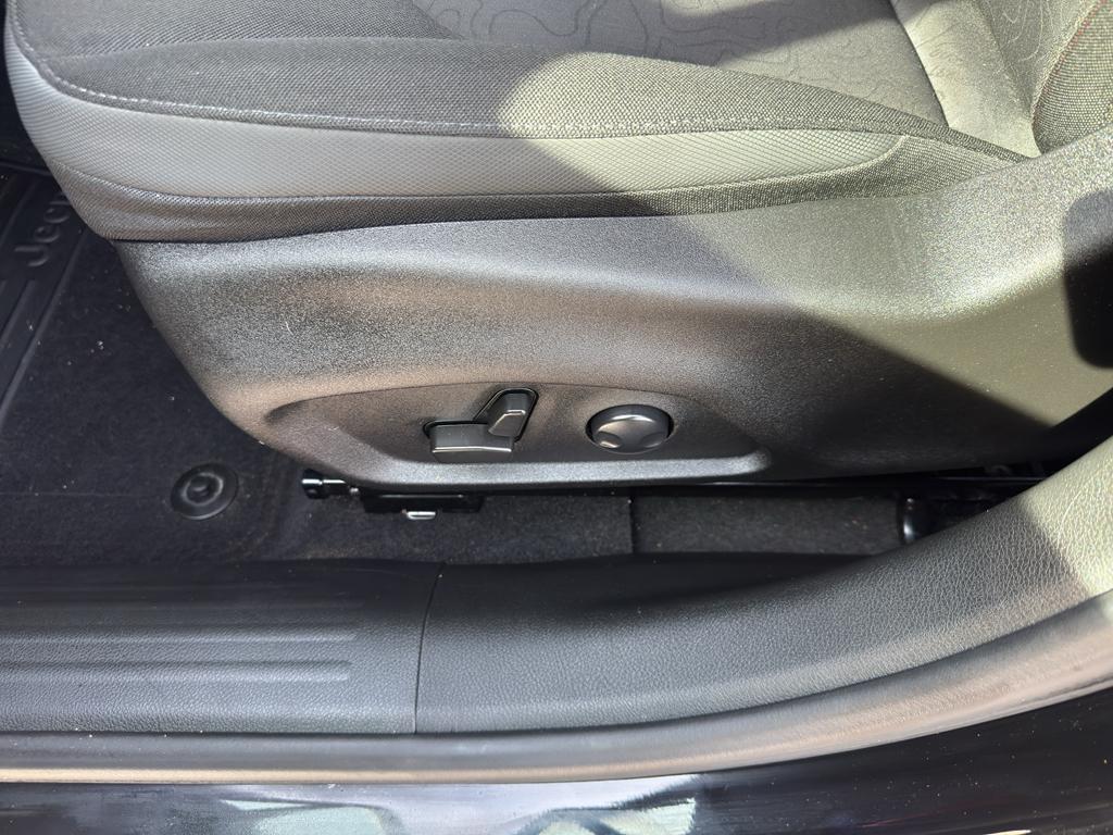 used 2022 Jeep Renegade car, priced at $23,395