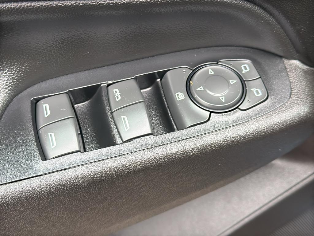 used 2020 Chevrolet Equinox car, priced at $16,795