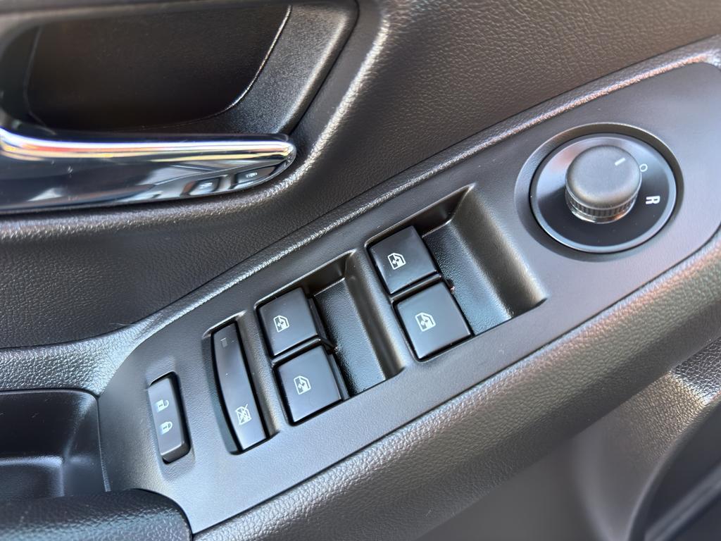 used 2022 Chevrolet Trax car, priced at $18,399