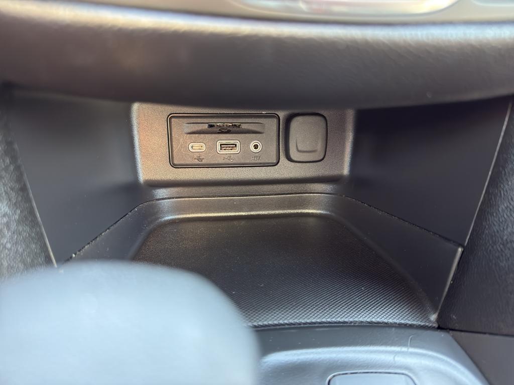 used 2023 Chevrolet Equinox car, priced at $26,195