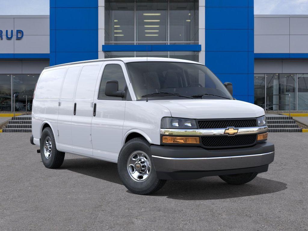 new 2026 Chevrolet Express 3500 car