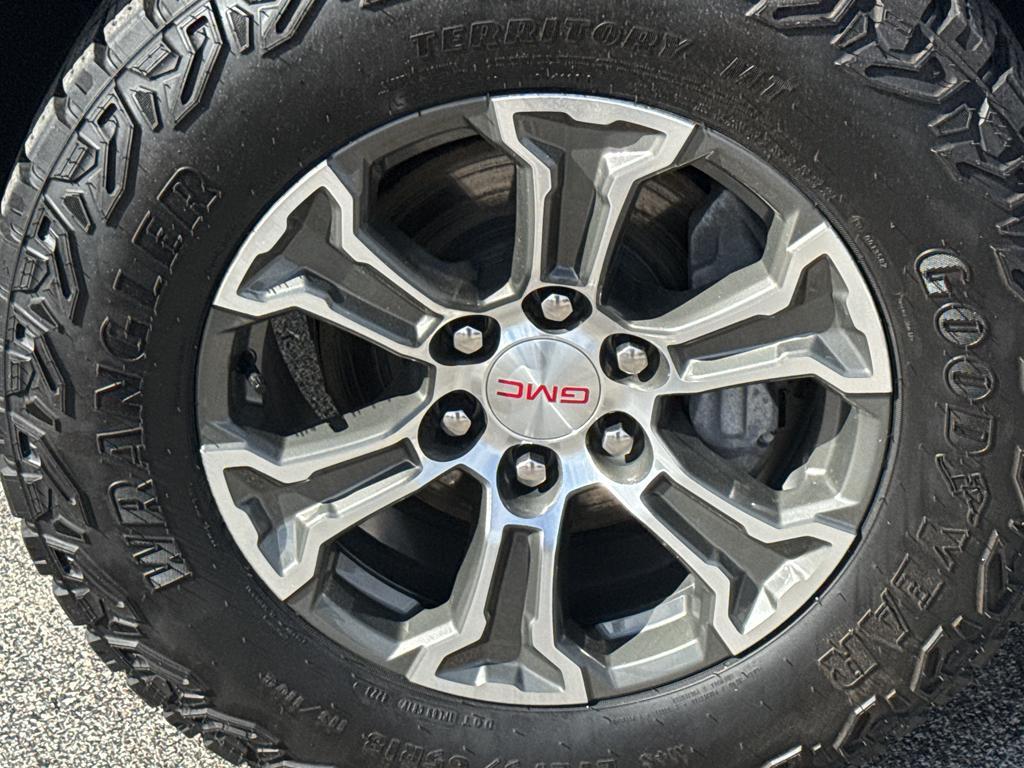 used 2024 GMC Sierra 1500 car, priced at $41,995