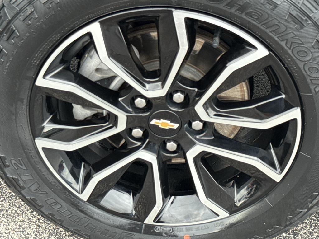 2021 Mosaic Black Metallic Chevrolet Trailblazer