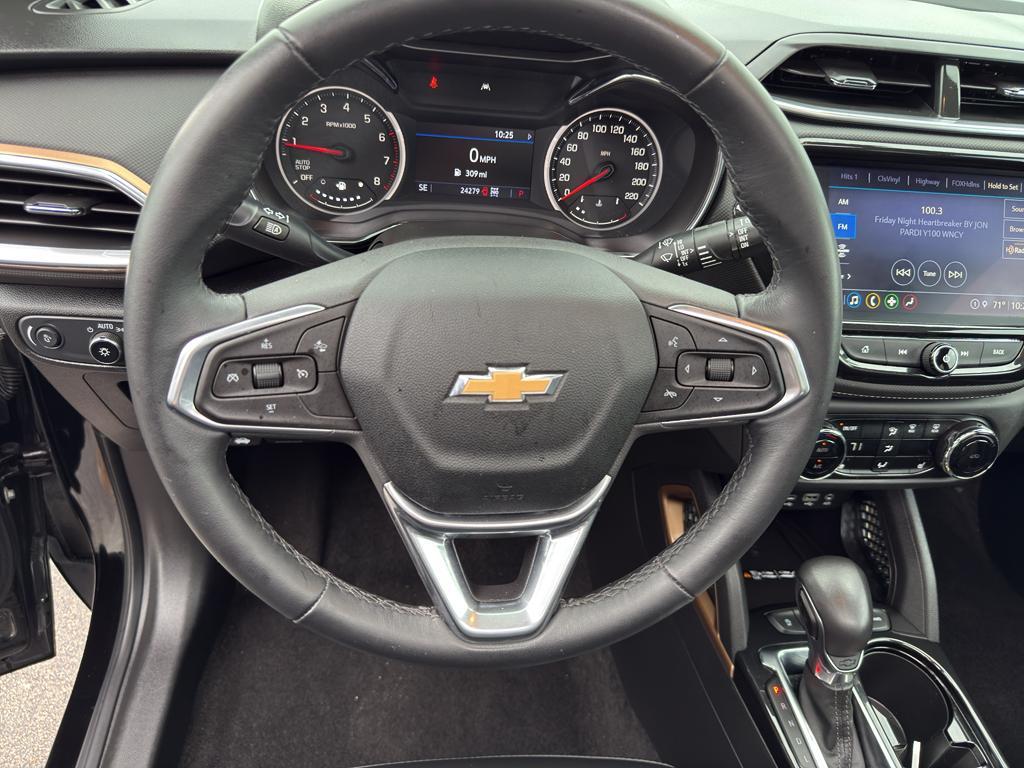 2021 Mosaic Black Metallic Chevrolet Trailblazer