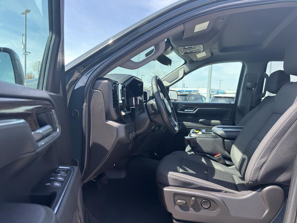 used 2025 Chevrolet Silverado 1500 car, priced at $42,495