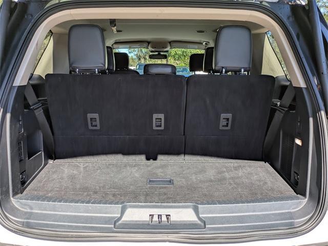 used 2024 Ford Expedition car, priced at $43,628