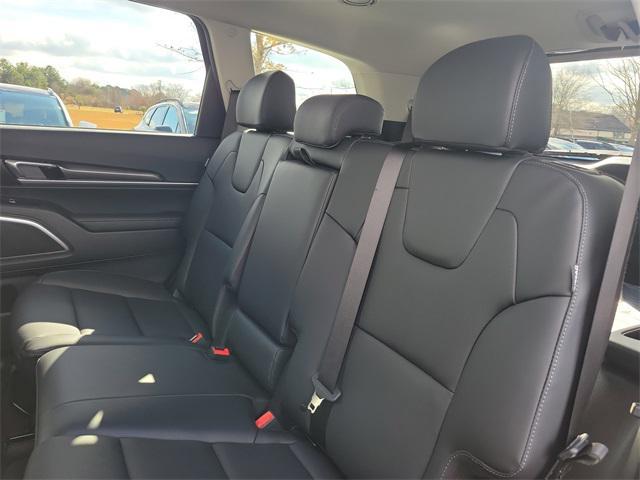new 2025 Kia Telluride car, priced at $35,843