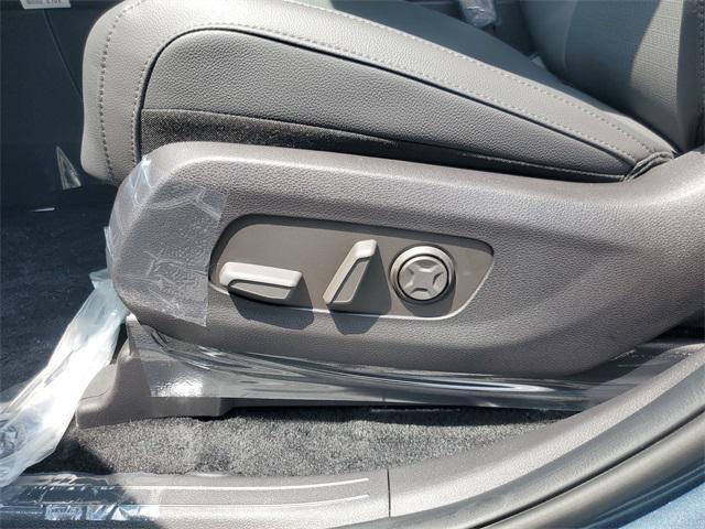 new 2026 Kia Carnival Hybrid car, priced at $53,058