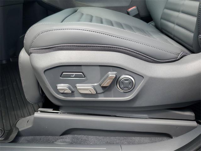 new 2026 Kia EV9 car, priced at $56,774