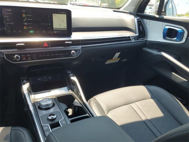 new 2025 Kia Sorento Hybrid car, priced at $35,777