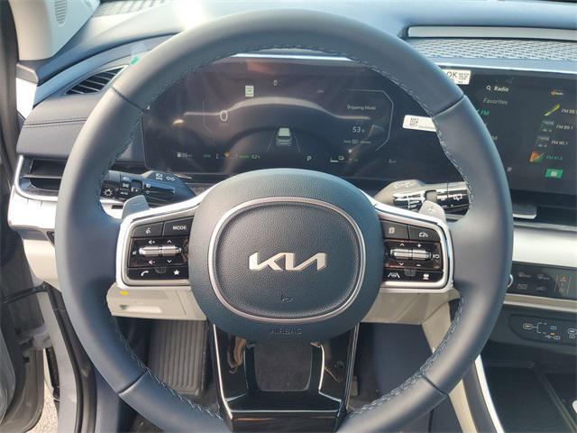 new 2026 Kia Carnival Hybrid car, priced at $48,859