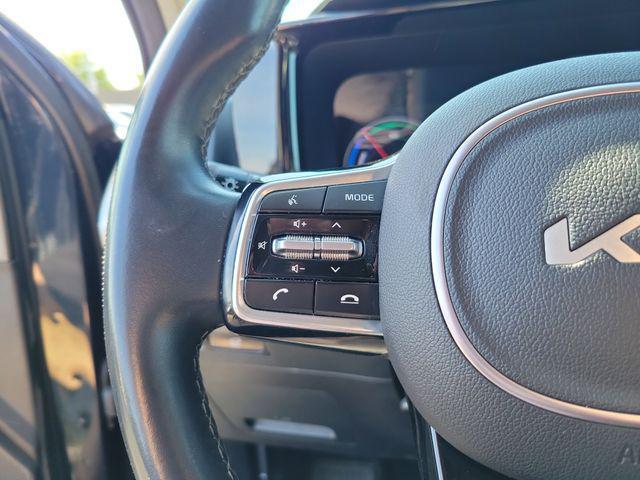 used 2023 Kia Sorento Hybrid car, priced at $25,499