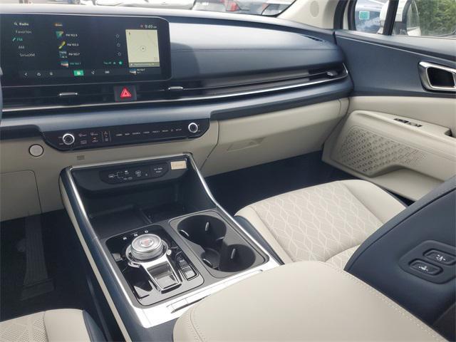 new 2026 Kia Carnival Hybrid car, priced at $43,116