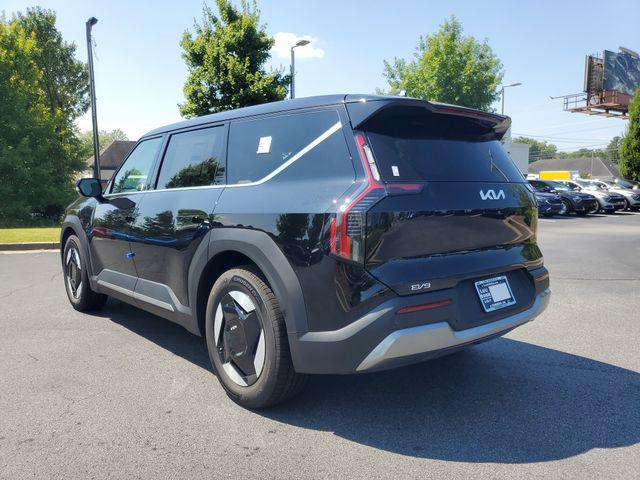 new 2026 Kia EV9 car, priced at $44,625