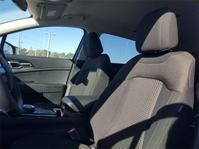 new 2026 Kia Sportage Hybrid car, priced at $30,980