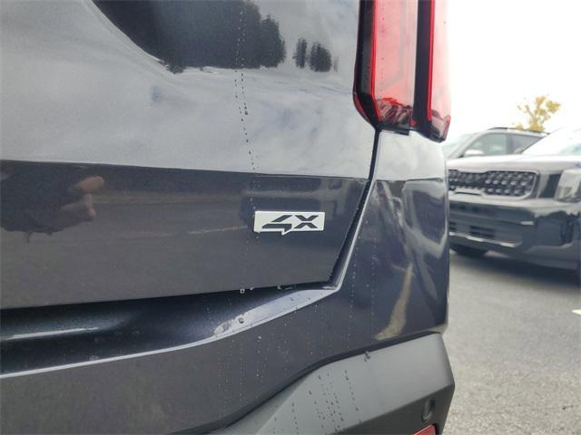 new 2026 Kia Sorento car, priced at $38,343