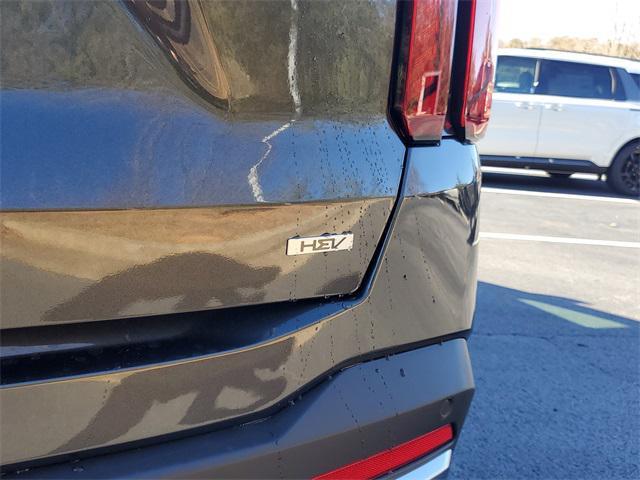 new 2026 Kia Sorento Hybrid car, priced at $39,173