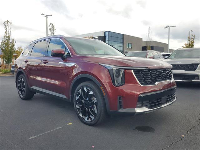 used 2025 Kia Sorento car, priced at $33,988