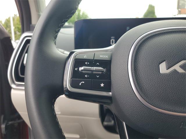 used 2025 Kia Sorento car, priced at $33,988