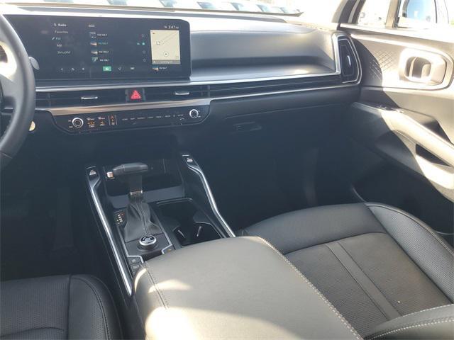 used 2025 Kia Sorento car, priced at $31,985