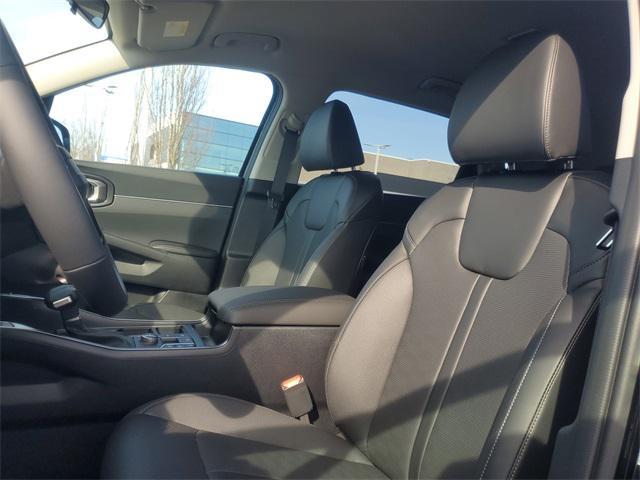 new 2026 Kia Sorento car, priced at $35,707