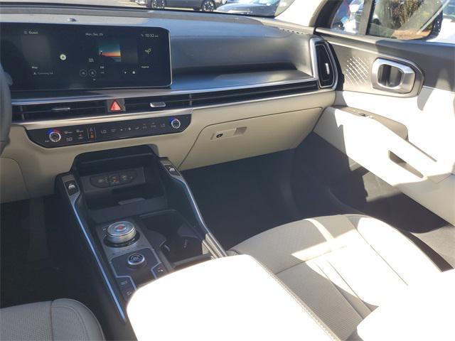 new 2026 Kia Sorento Hybrid car, priced at $39,173
