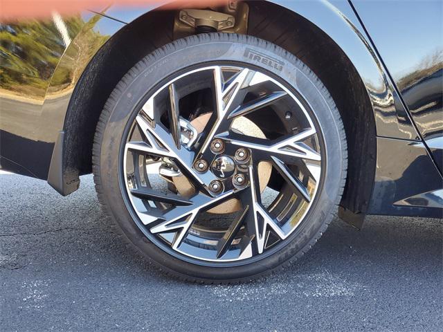 new 2026 Kia K5 car, priced at $28,594