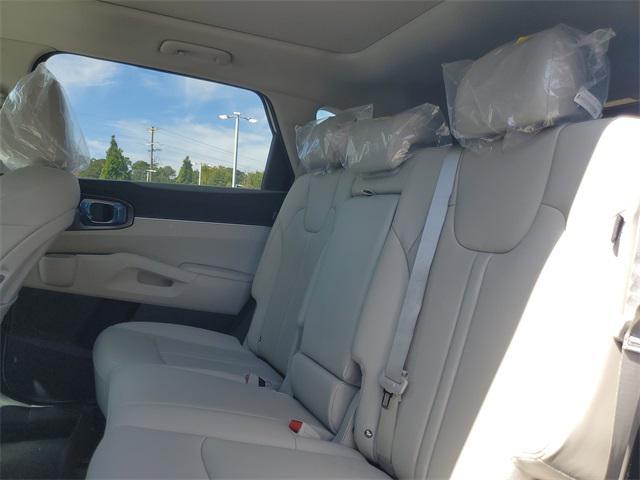 new 2026 Kia Sorento car, priced at $37,368