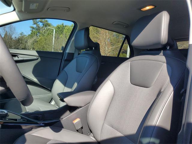 new 2025 Kia Niro EV car, priced at $33,680